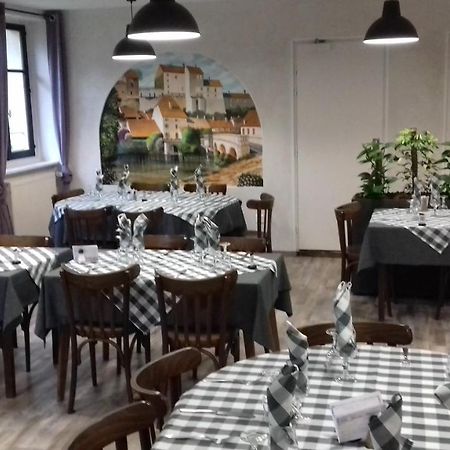 Pesmes Studio "Tanneurs" מראה חיצוני תמונה